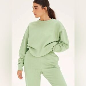 Girlfriend collective pistachio cropped sweatshirt